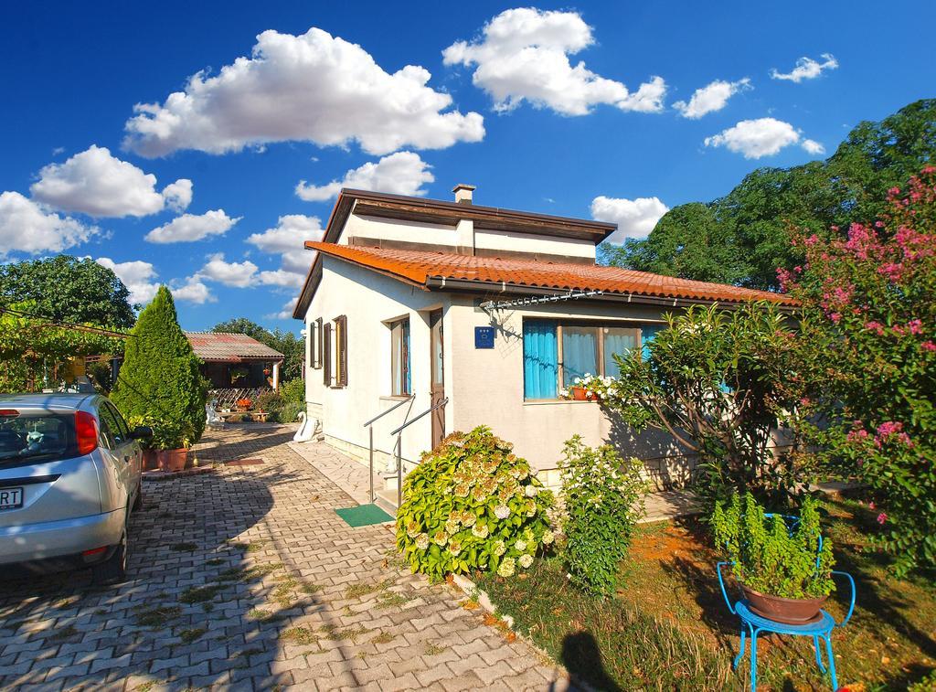 House Silvana 1461 PUY 외부 사진